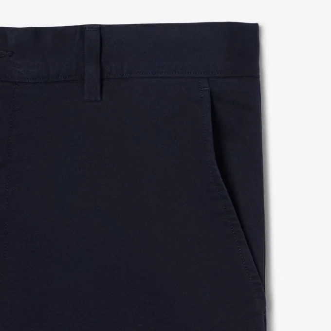 Chino-Shorts aus Stretch-Twill