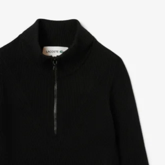 Damen-Pullover mit hohem Kragen aus 3D-Rippstrick