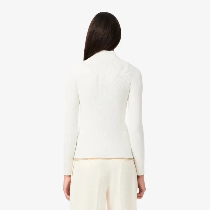 Damen-Pullover mit hohem Kragen aus 3D-Rippstrick