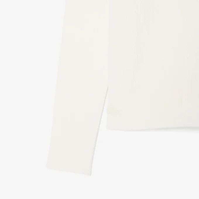 Damen-Pullover mit hohem Kragen aus 3D-Rippstrick
