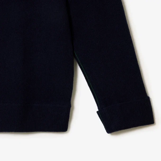 Damen-Strickjacke aus Wolle mit V-Ausschnitt und lockerer Passform