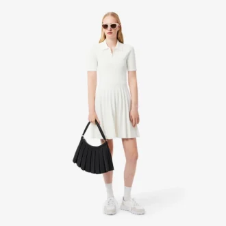 Damenkleid mit Plissee und Poloshirt-Kragen