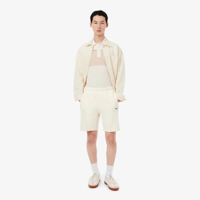 Fleece-Shorts mit Colorblock-Design in Regular-Fit