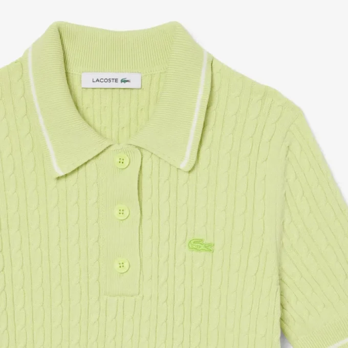 Gestreifter Pullover mit Zopfmuster und Poloshirt-Kragen