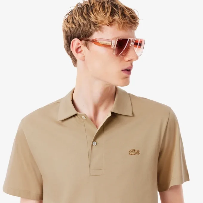 Herren-Poloshirts mit offenem Kragen und Stickerei im Paris Classic Fit