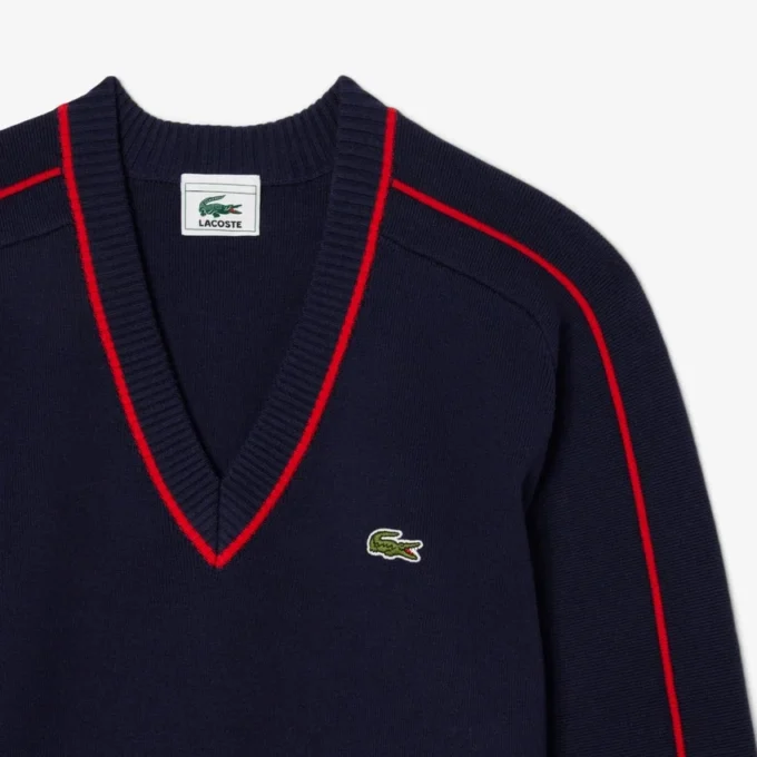 Herren-Pullover mit V-Ausschnitt und Streifenmuster aus der Archive Edition