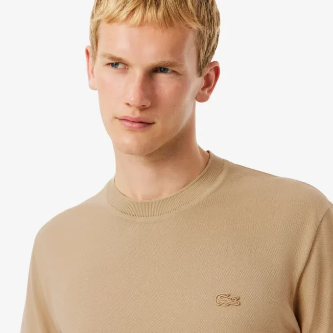 Herren-T-Shirt mit geripptem Kragen aus Petit Piqué