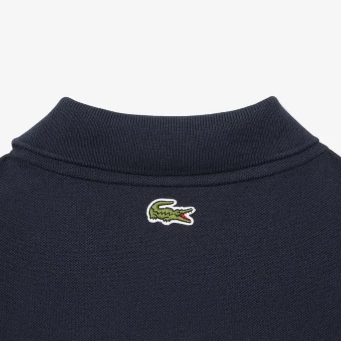 Klassisch geschnittenes Petit-Piqué-Poloshirt mit Aufdruck