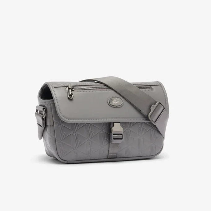 Kleine Leder-Umhängetasche mit Monogramm und Klappe