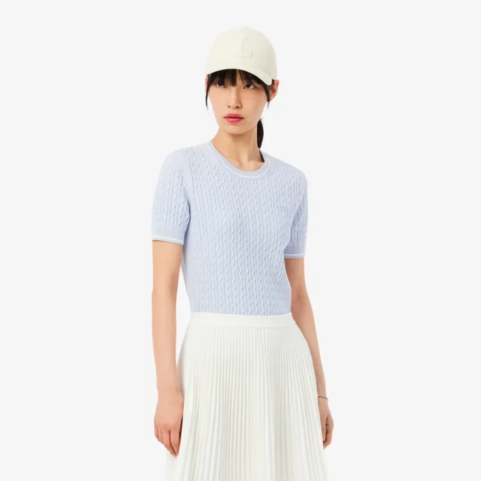 Kurzärmeliger Pullover mit Zopfmuster