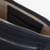 Lacoste Clutch aus genarbtem Leder