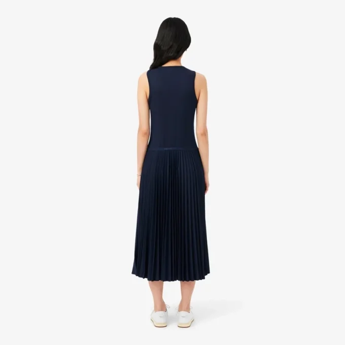 Langes, ärmelloses Plisseekleid