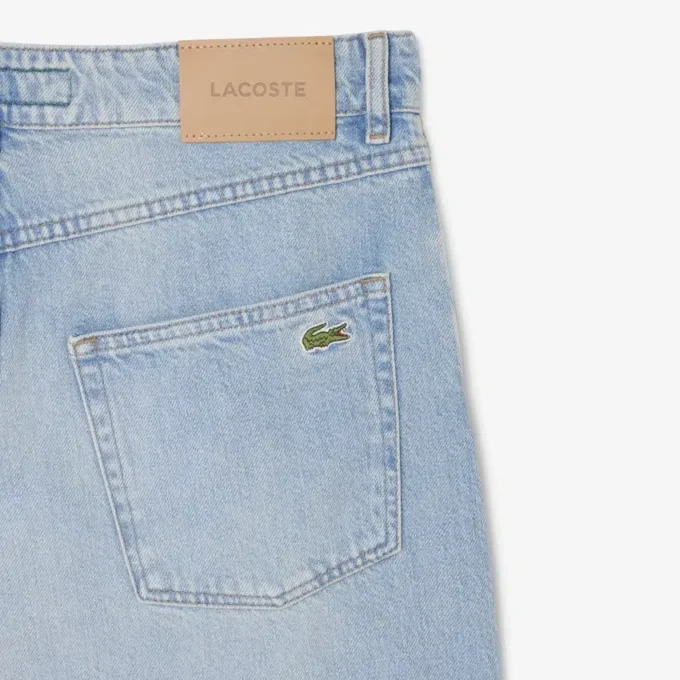 Locker sitzende Jeans