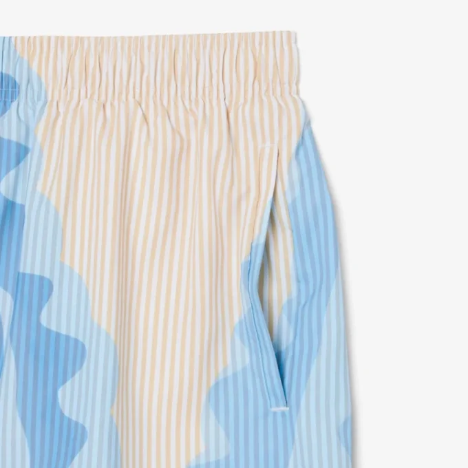 Mittellange gestreifte Retroshorts