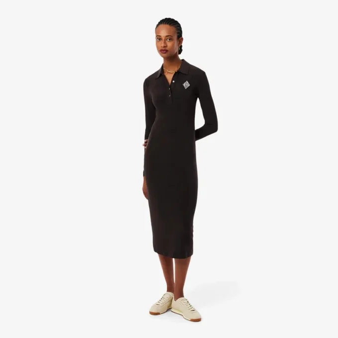 Polo-Kleid mit gesticktem Emblem und schmaler Passform
