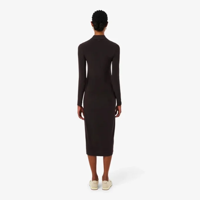 Polo-Kleid mit gesticktem Emblem und schmaler Passform