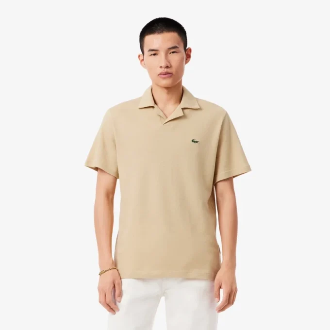 Poloshirts aus Baumwolle und Leinen in klassischer Passform