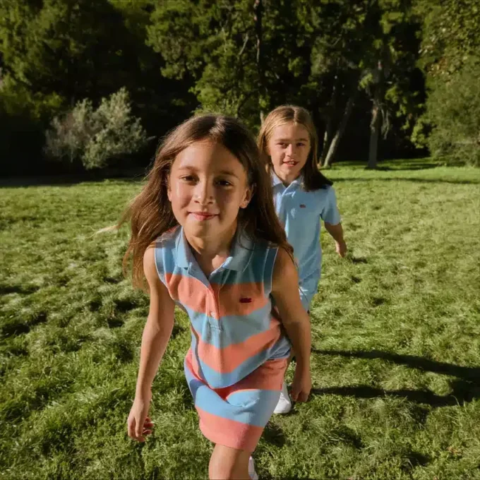 Ärmelloses gestreiftes Petit-Piqué-Poloshirt-Kleid