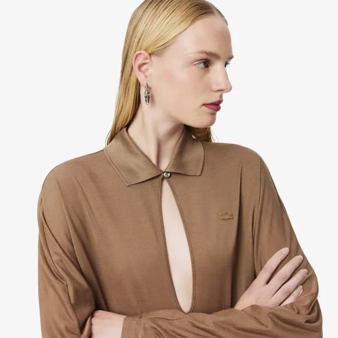 Runway-Maxikleid mit Polokragen aus Seide