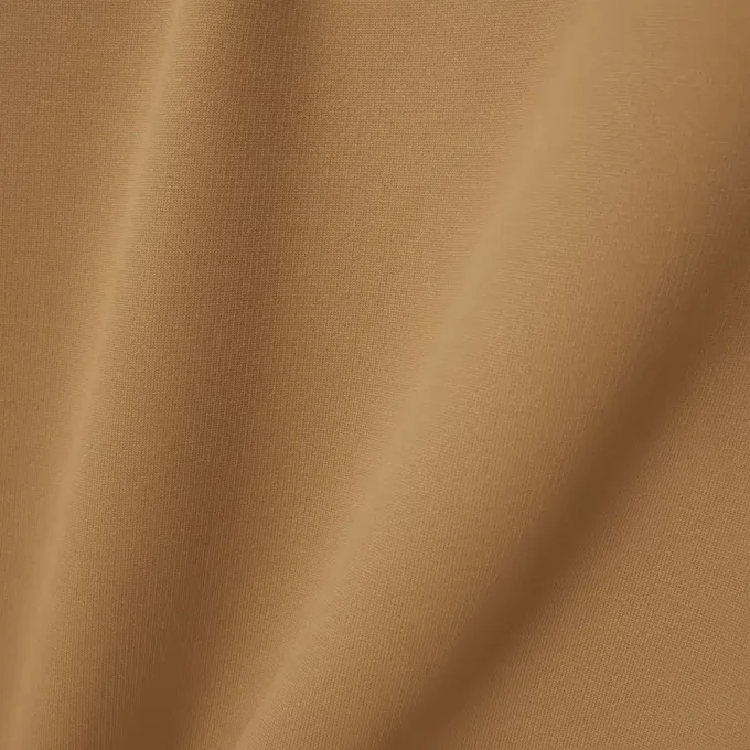 Runway Satin T-Shirt mit Grafik