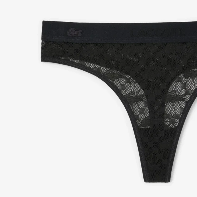 String-Slip mit Logo und Spitzenbesatz