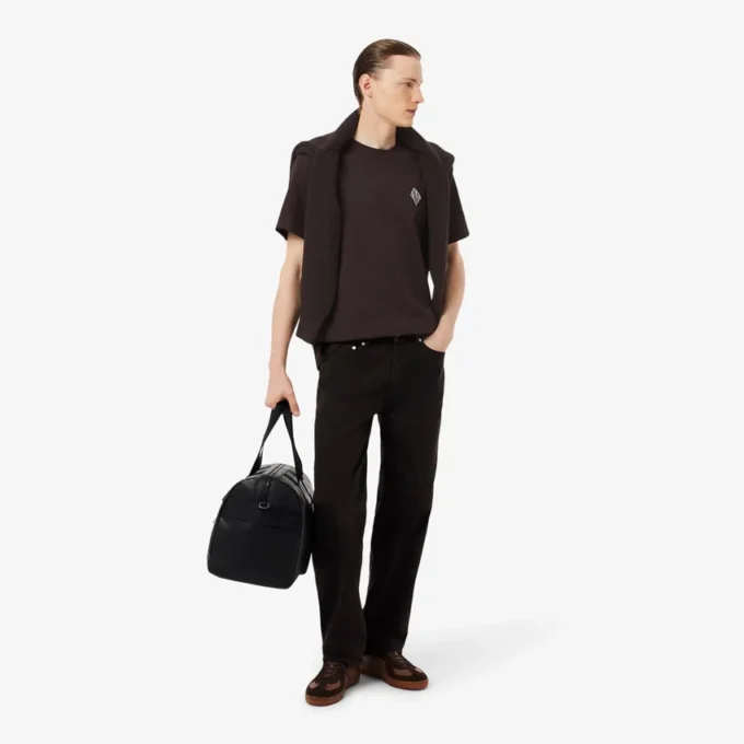 T-Shirt mit klassischer Passform und auffälligem Logo