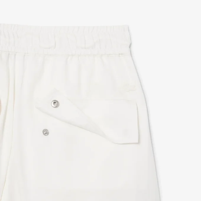 Weite, fließende Hose